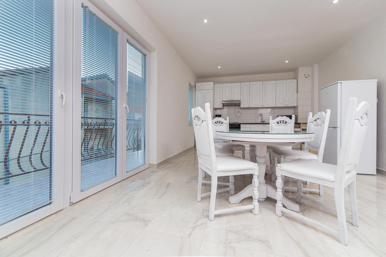 Apartment Drazena Trogir Exterior foto